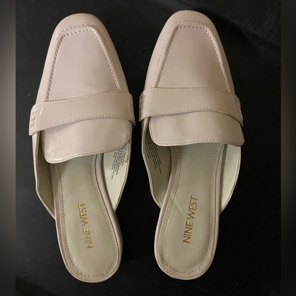 BNWT Nine West Slip On Mules 7M White
